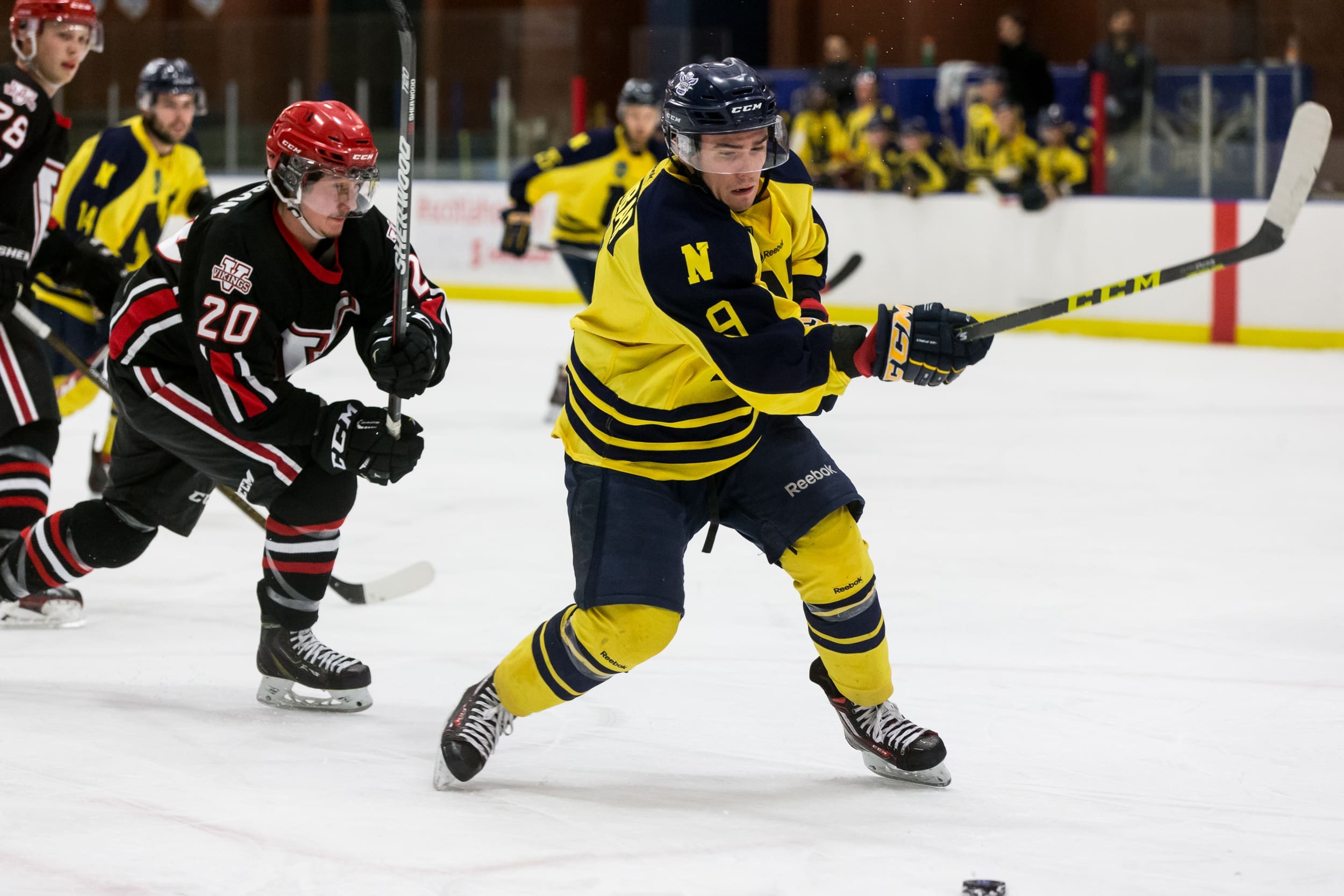 Men’s hockey reaches new ACAC record