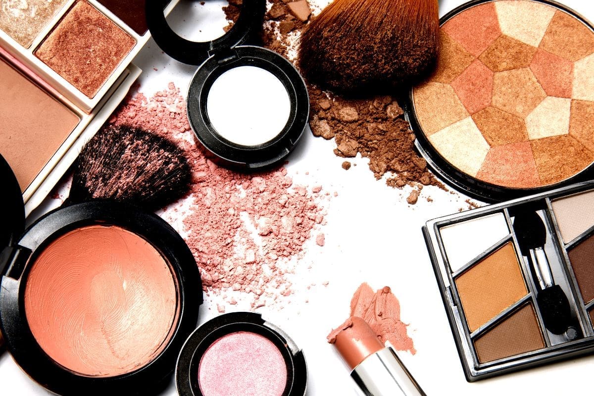 Sustainable make-up made easy